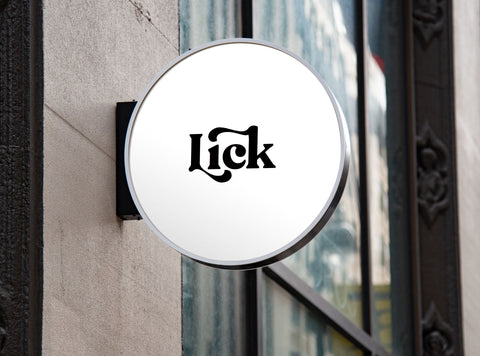 Round Signage Mockup